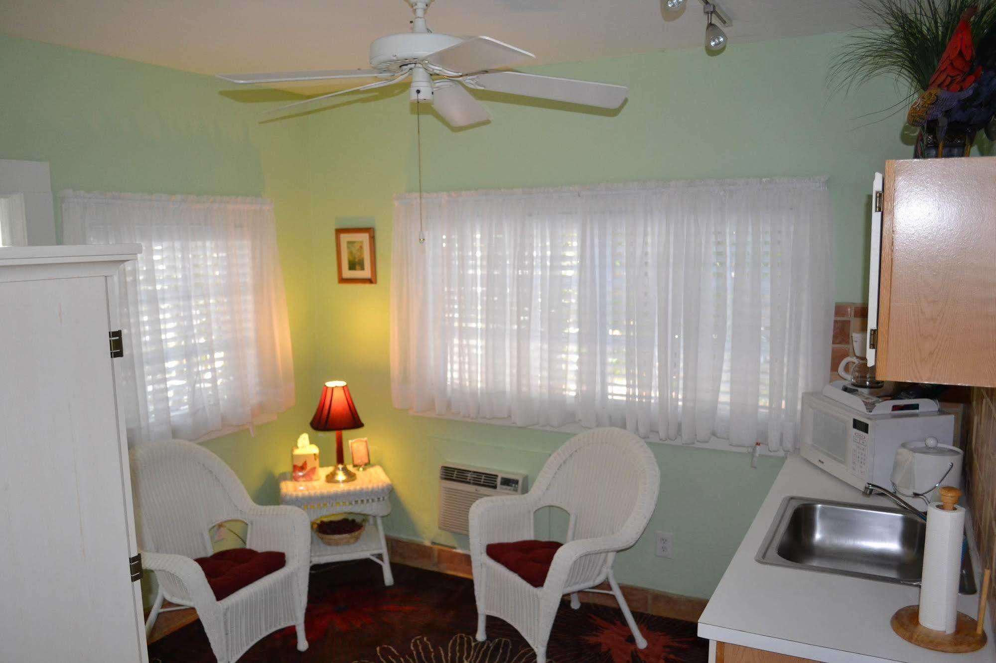 Speakeasy Inn (Adults Only) Key West Exterior photo